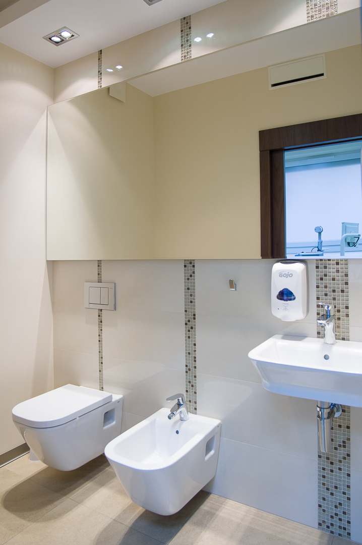 Łazienka przy gabinecie nr 1 - widok pionowy