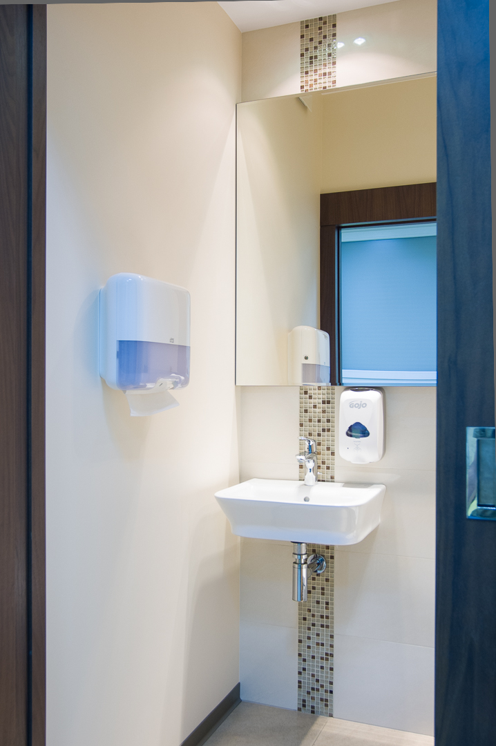 Łazienka przy gabinecie nr 2