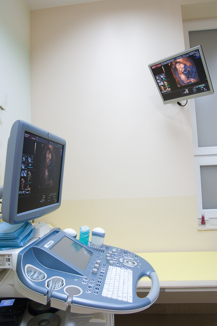 Monitor aparatu USG w gabinecie nr 2