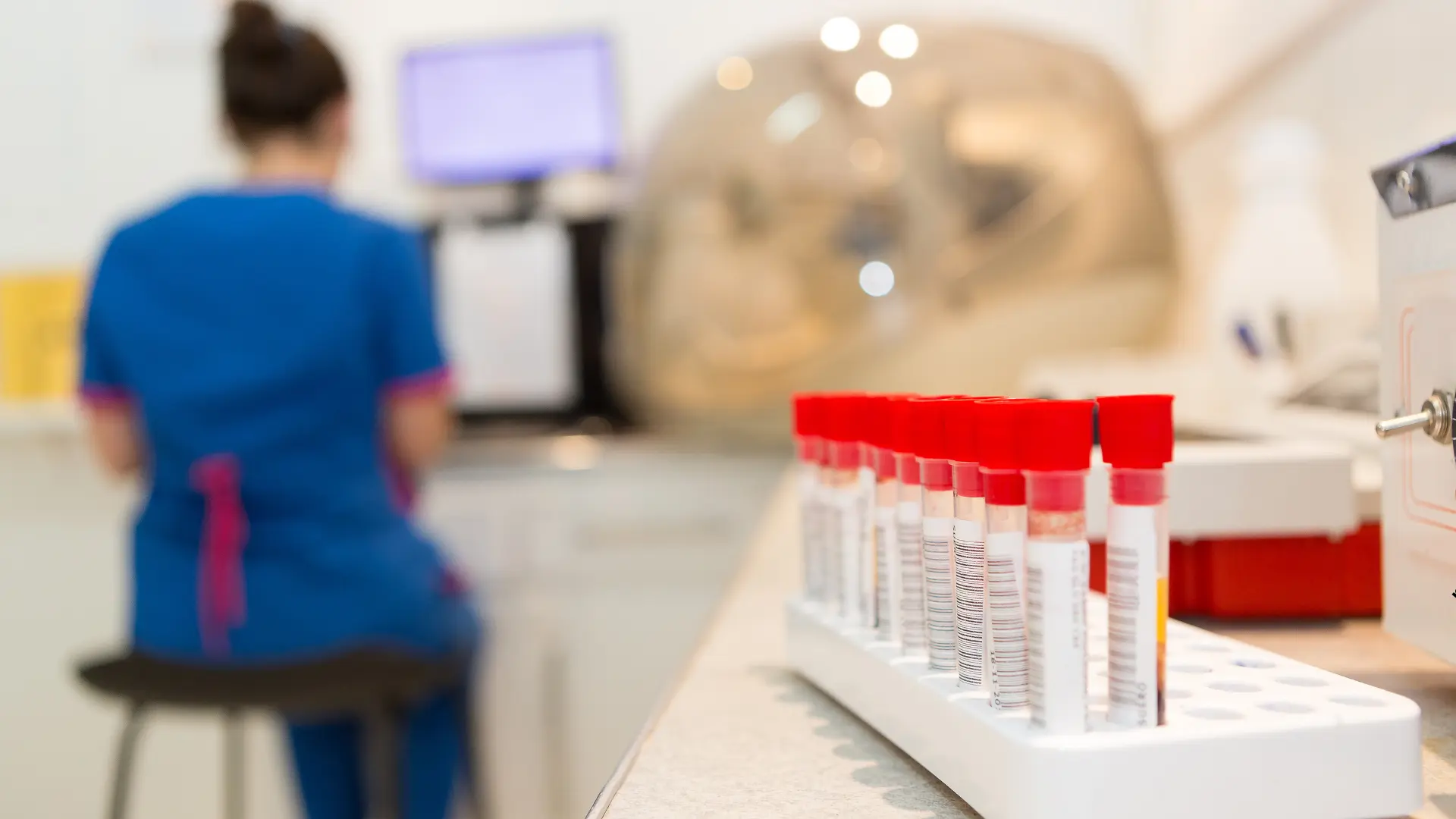 Pakiety badań laboratoryjnych w CM Femmemedica