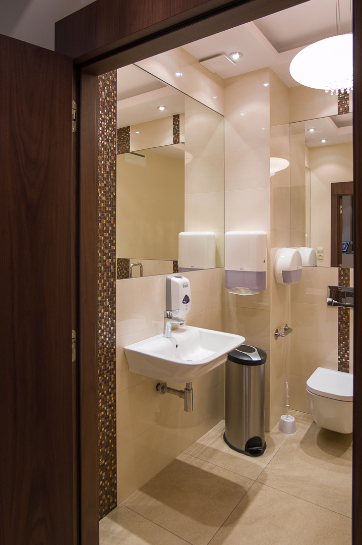 Łazienka dla pacjentów w poczekalni