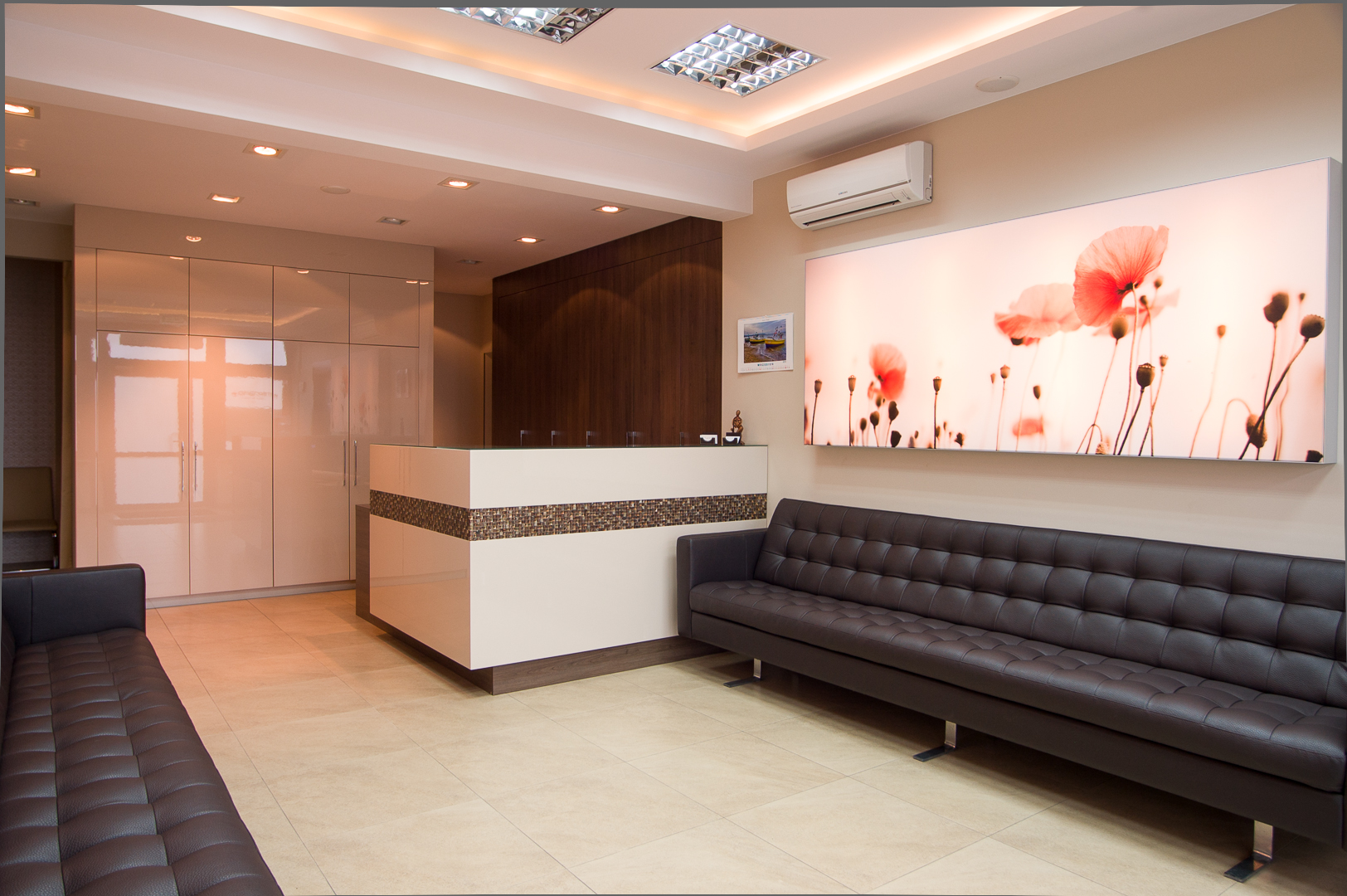 Wnętrze poczekalni CM Femmemedica