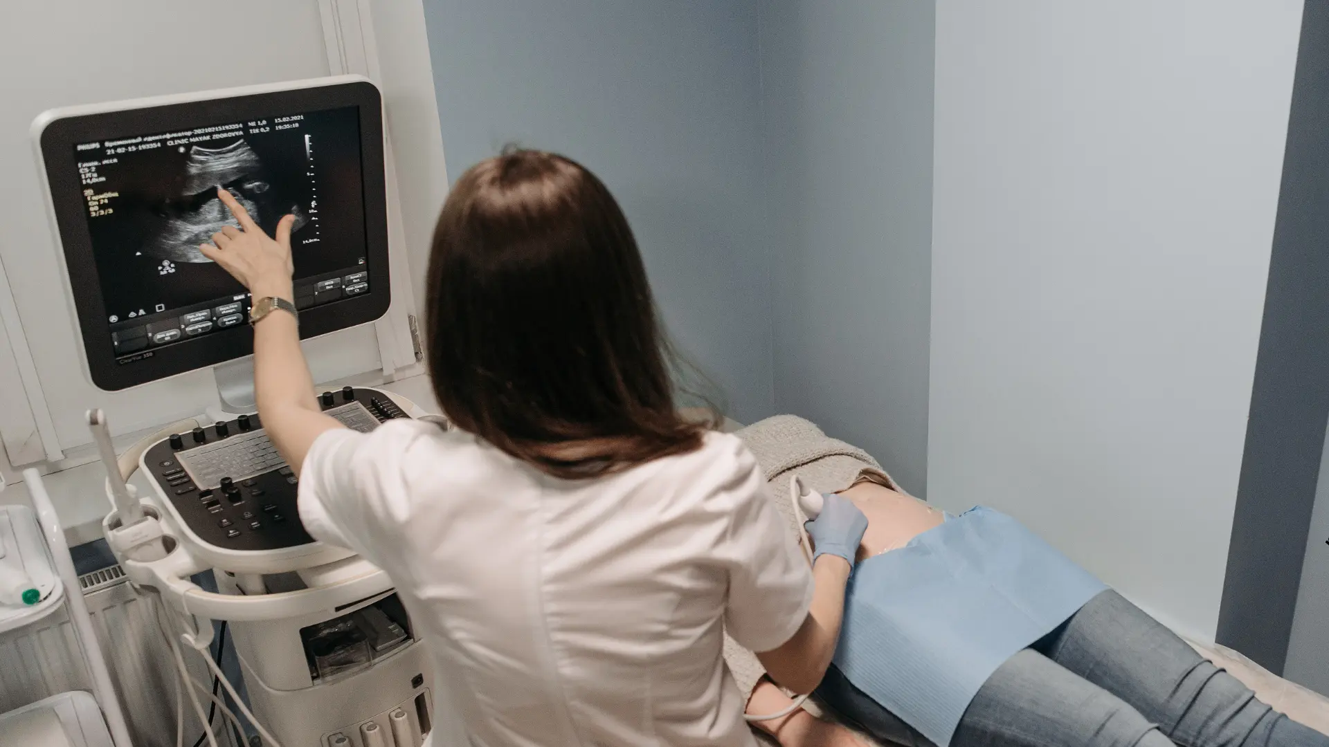 Usługa USG ginekologiczne w CM Femmemedica